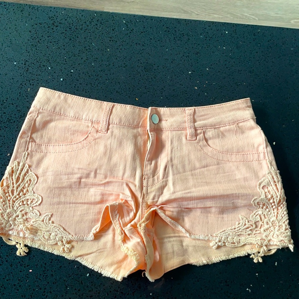 🎀💞 Soft Pink crotchet Jean shorts size 5